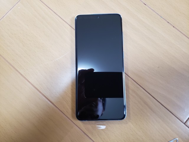 ahamo版Galaxy S20が到着です: まぁ、なんとかなるっしょ